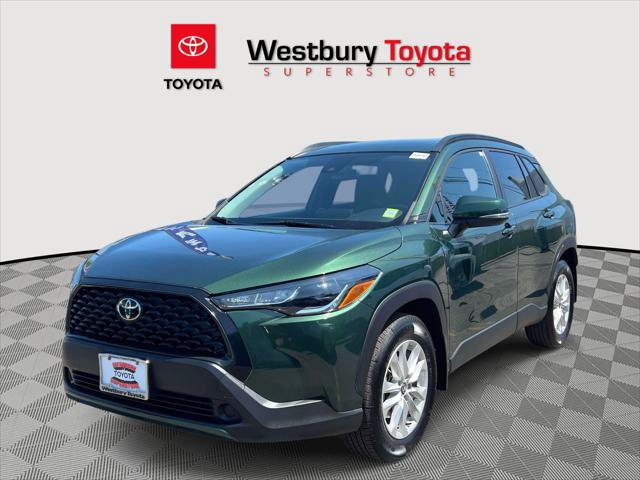 Certified 2022 Toyota Corolla Cross LE AWD/4WD image 5