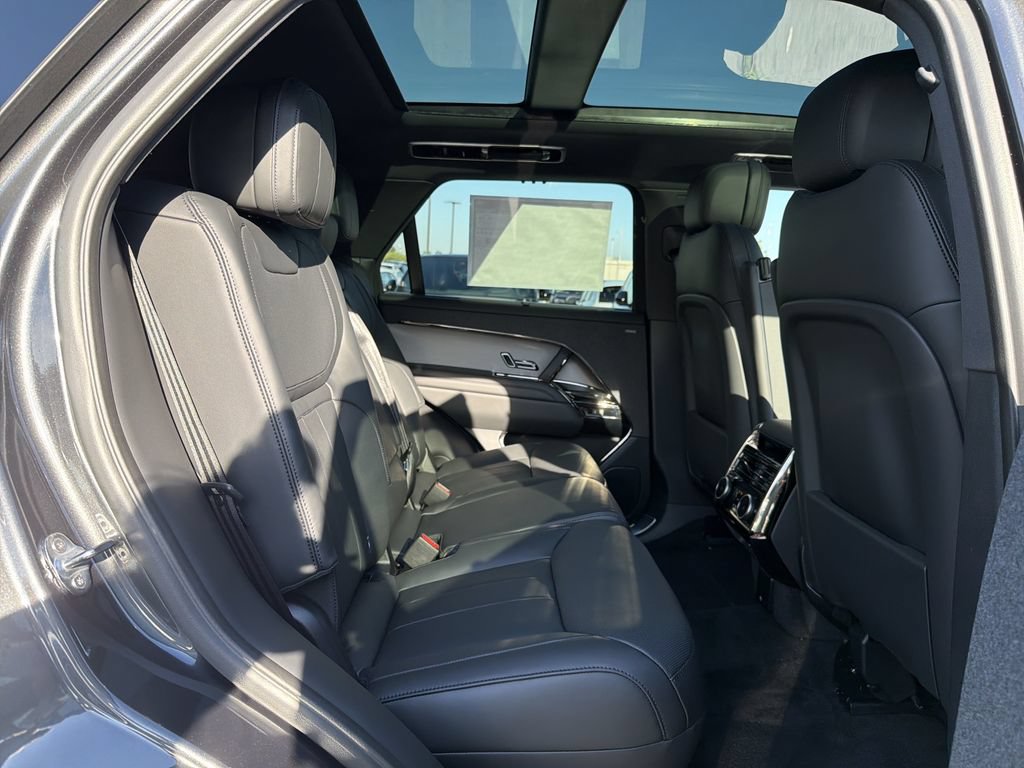 New 2026 Land Rover Range Rover Sport SE AWD/4WD image 14