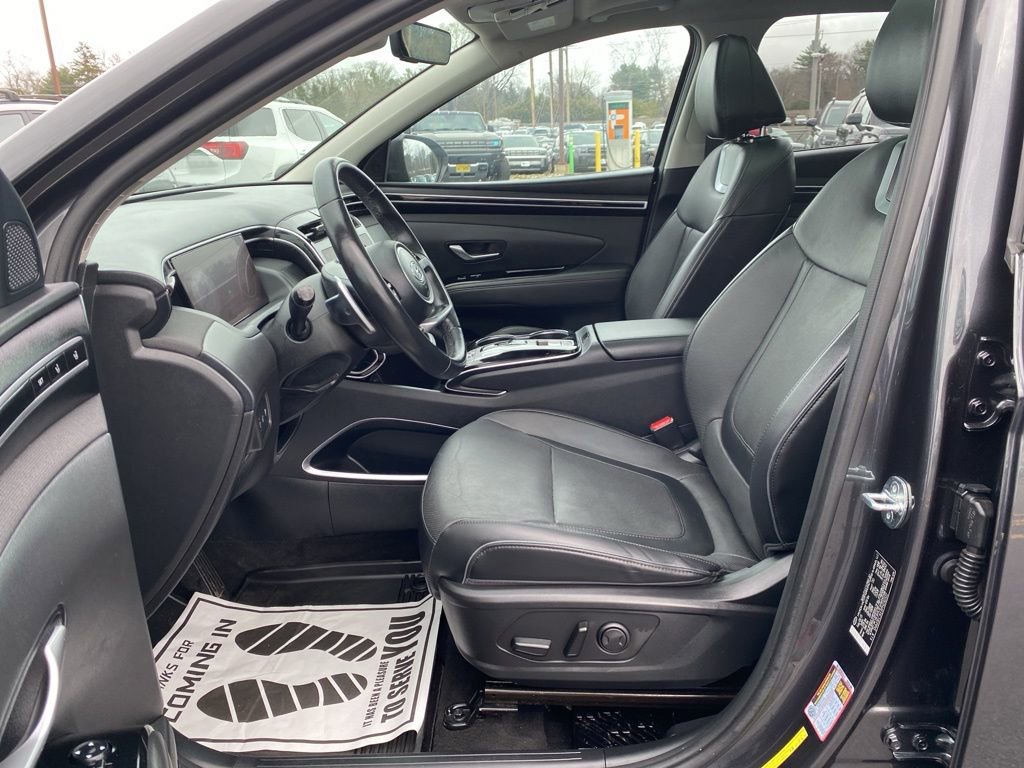 Used 2023 Hyundai Tucson Limited w/ Cargo Package image 13