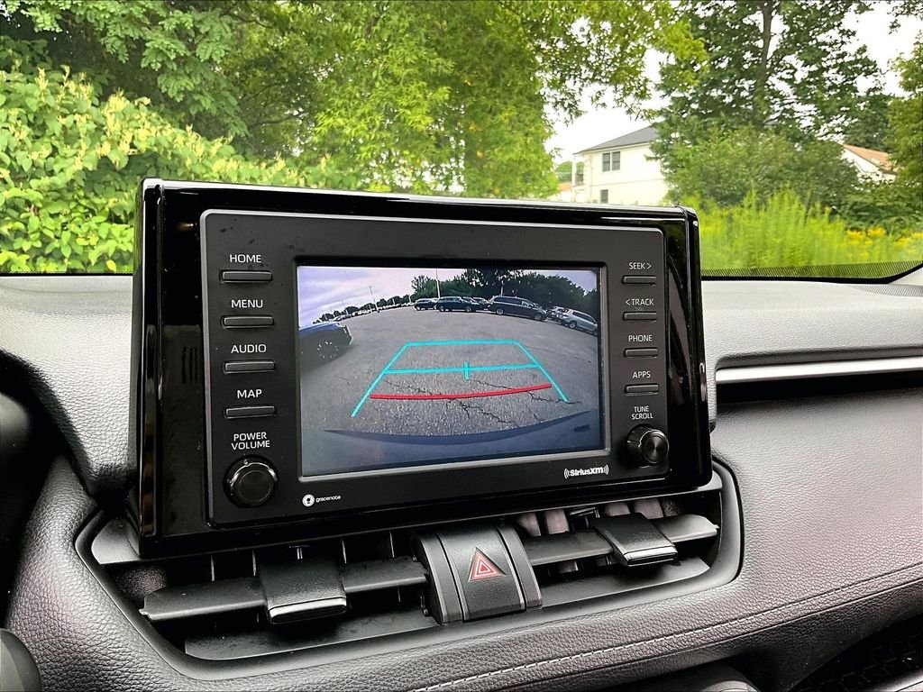 Certified 2022 Toyota RAV4 LE AWD/4WD image 18