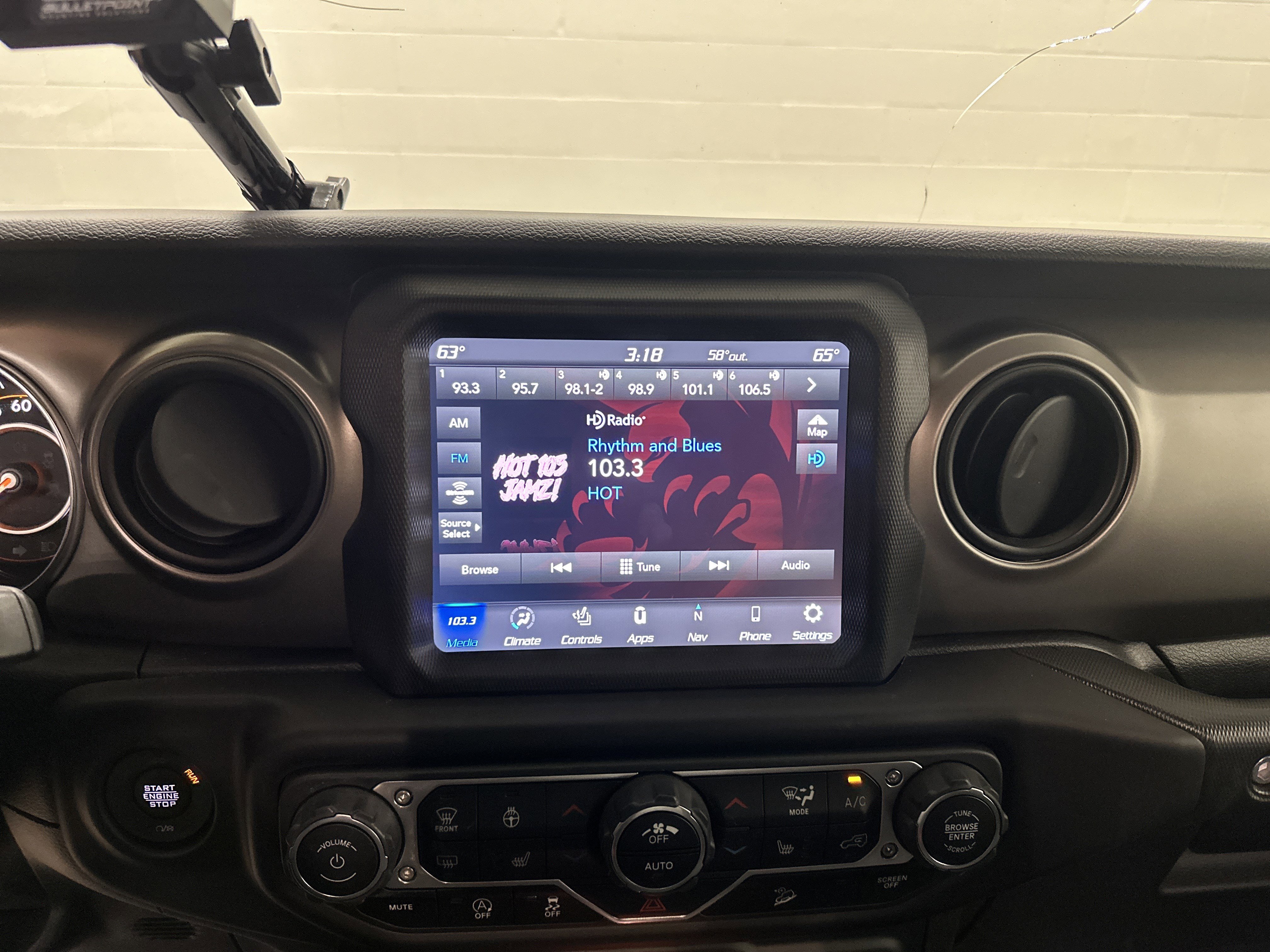Used 2021 Jeep Wrangler Unlimited Sport w/ Sun And Sound Package image 23