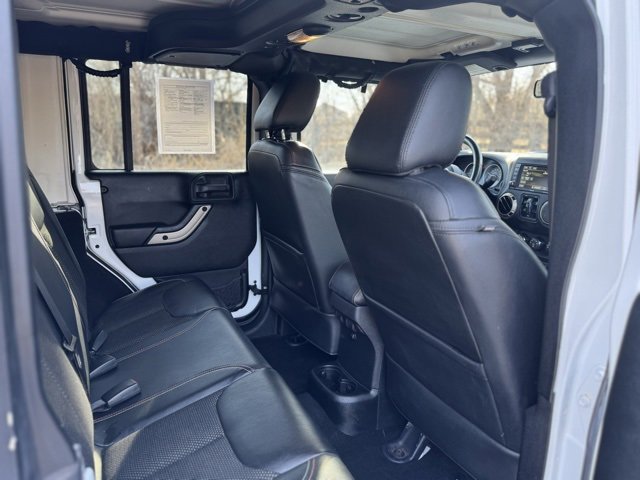 Used 2016 Jeep Wrangler Unlimited Sahara image 18