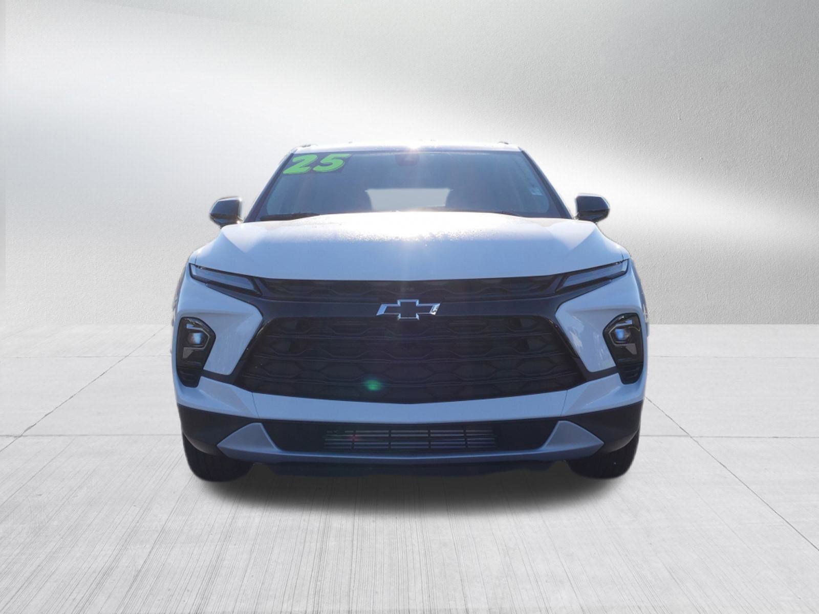 New 2025 Chevrolet Blazer LT image 8