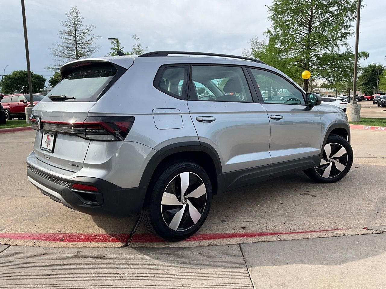 Used 2025 Volkswagen Taos S image 6