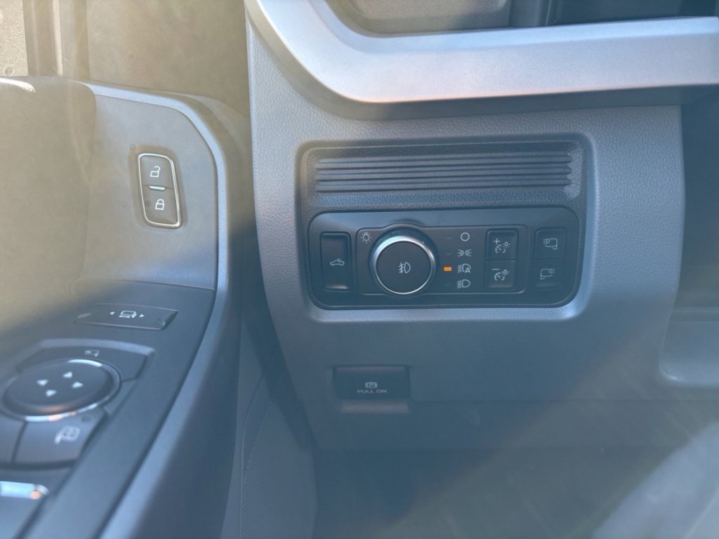 New 2026 Ford F250 XLT w/ 360-Degree Camera Package AWD/4WD image 17