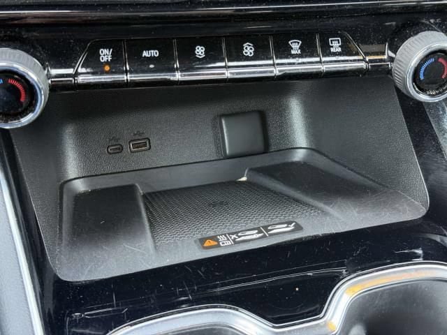 Used 2026 Chevrolet Traverse LT AWD/4WD image 31