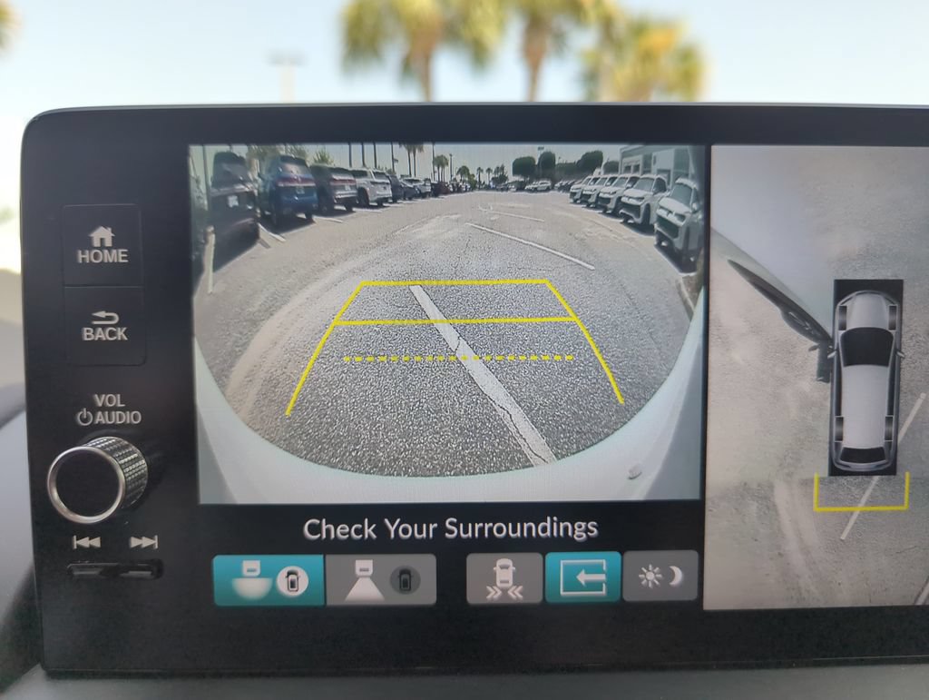 Used 2024 Honda Pilot Elite image 39