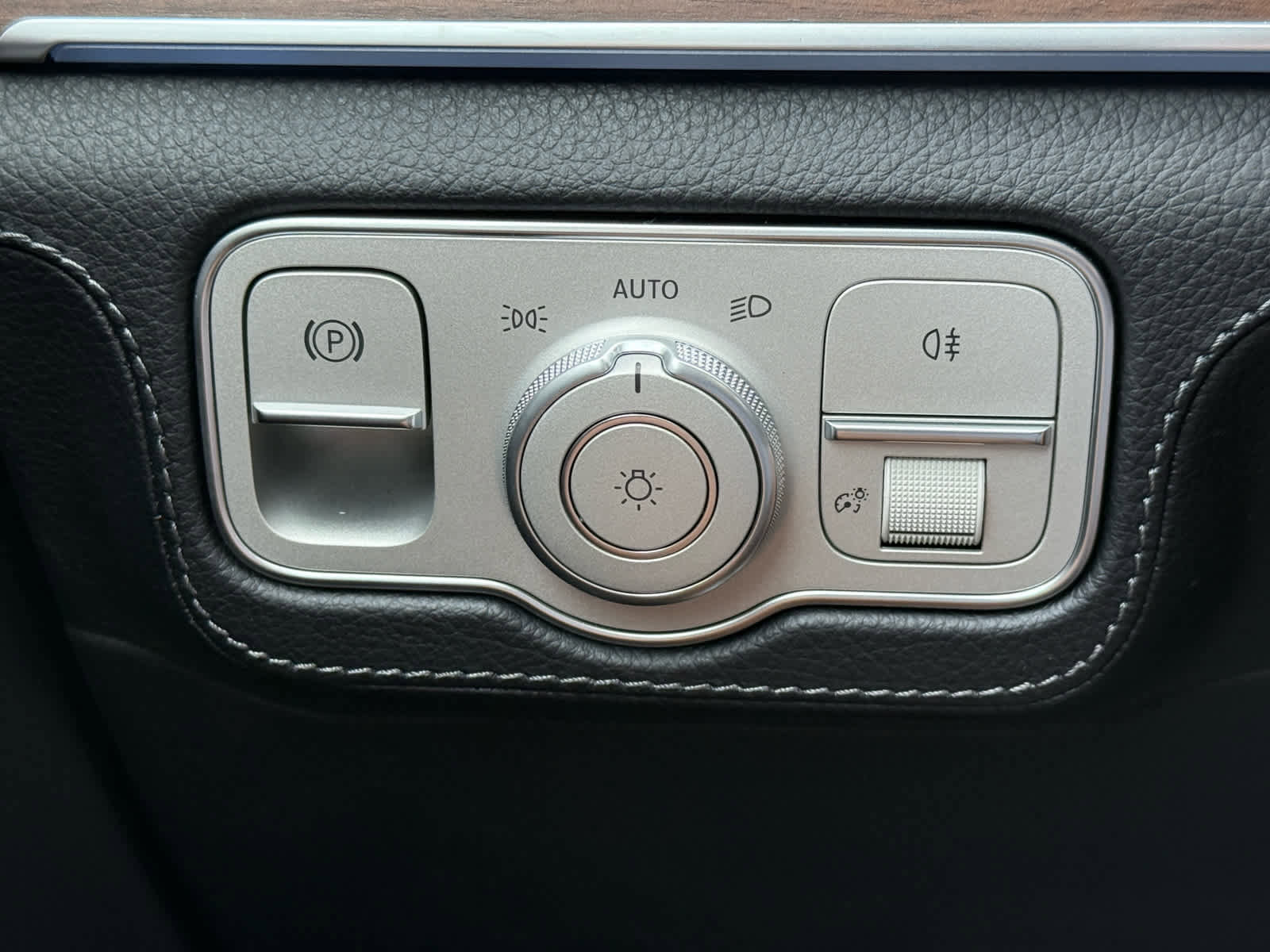 New 2026 Mercedes-Benz GLS 450 4MATIC image 31