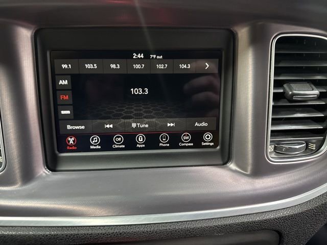 Used 2019 Dodge Charger SXT image 14