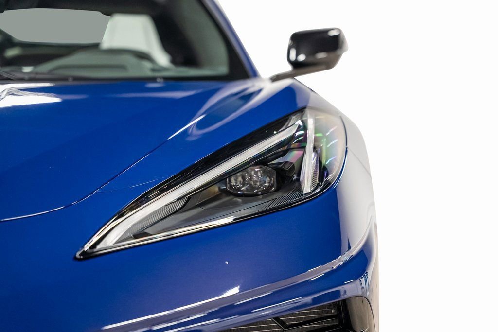 Used 2025 Chevrolet Corvette Stingray Coupe image 4