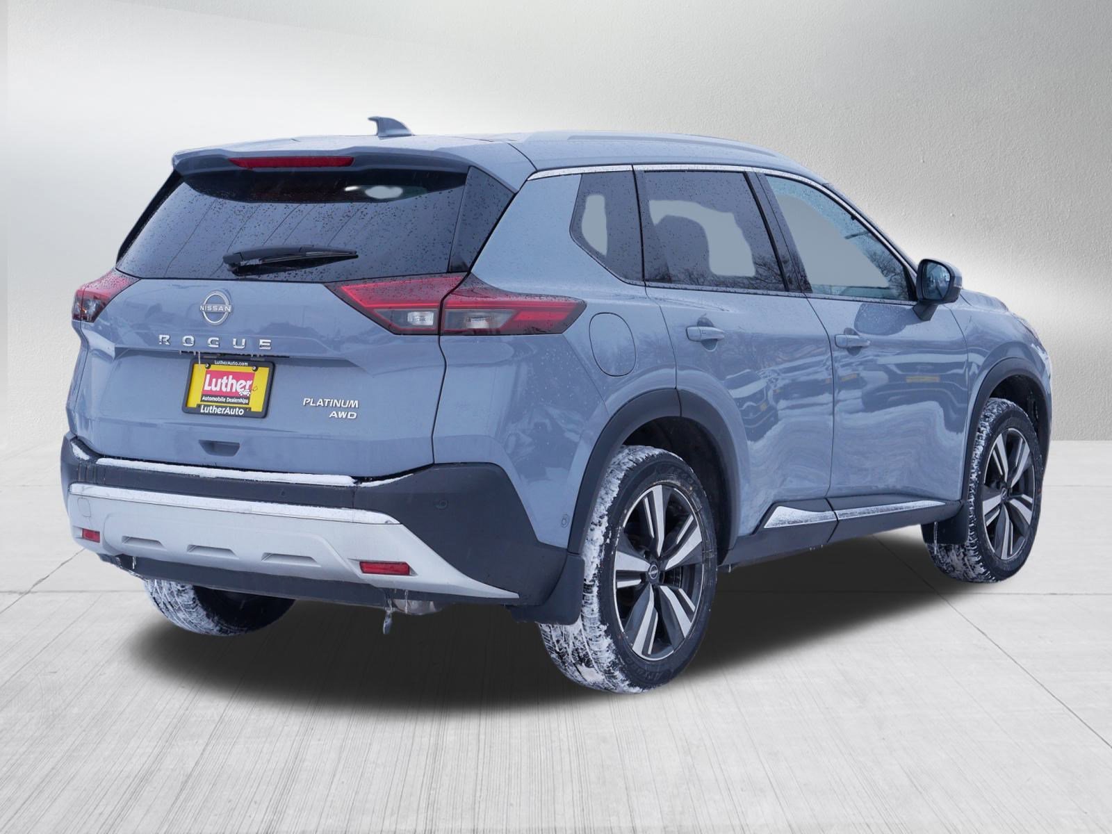 Certified 2022 Nissan Rogue Platinum w/ Head-Up Display Package image 7