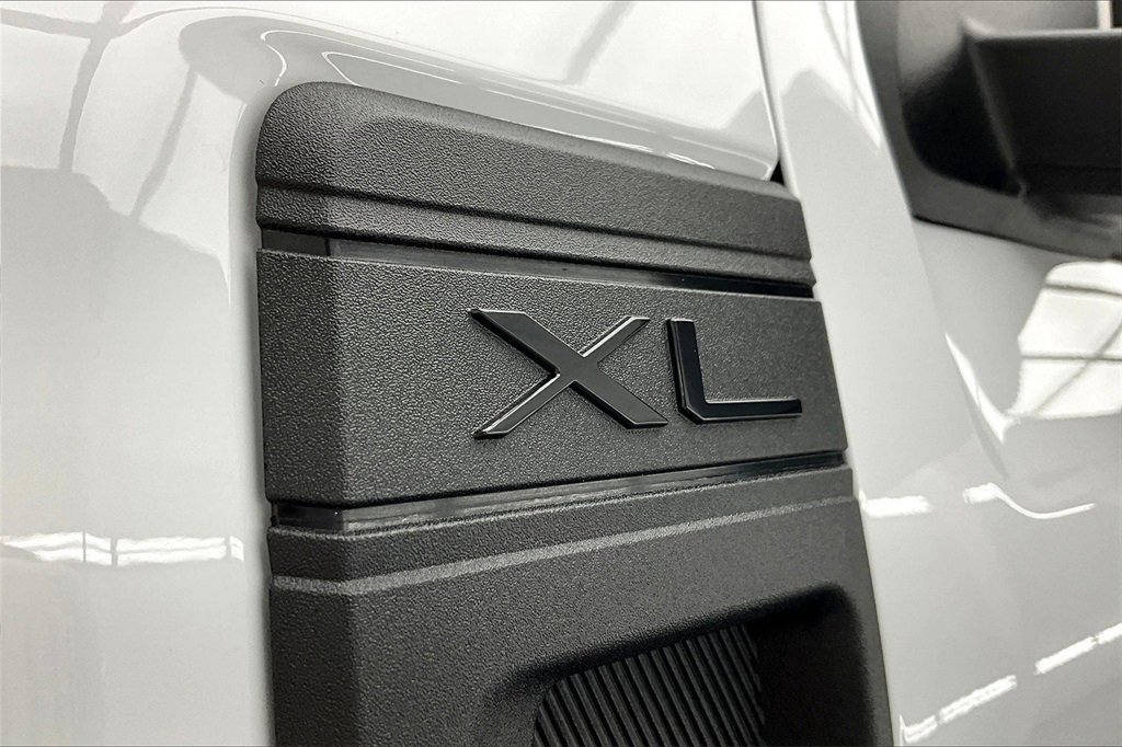 Used 2024 Ford F150 XLT w/ Equipment Group 303A High image 8