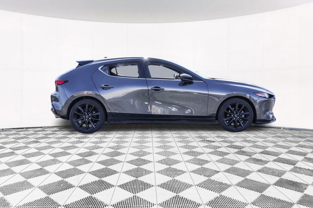 Used 2023 MAZDA MAZDA3 Hatchback w/Premium Plus Pkg image 12