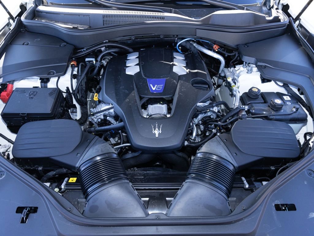 Used 2024 Maserati Levante Modena Ultima image 48