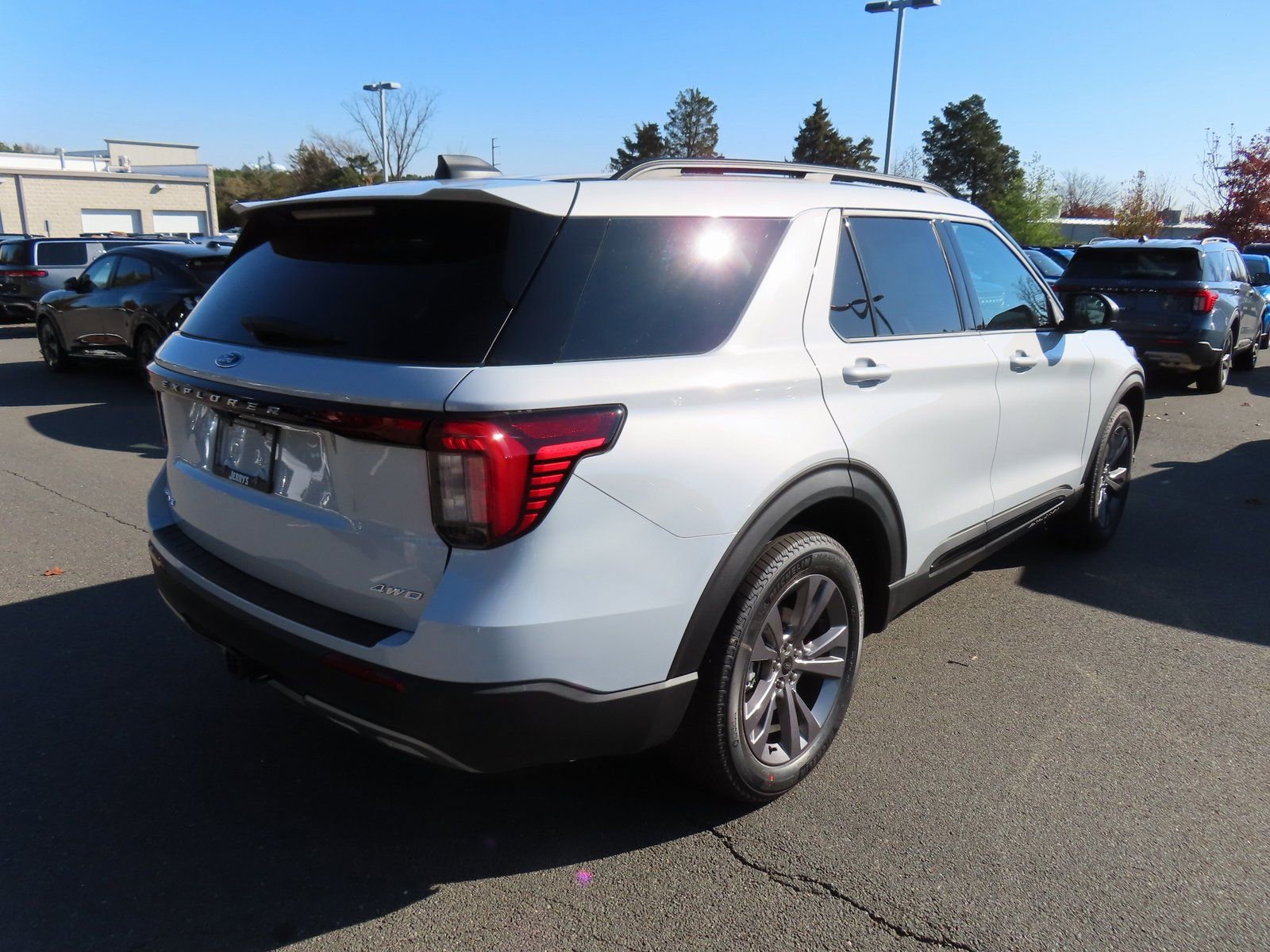 New 2026 Ford Explorer Active w/ Active Comfort Package image 4