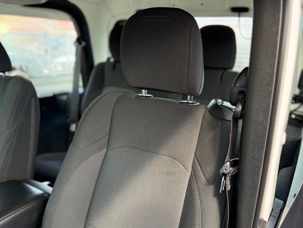 Used 2022 Jeep Wrangler Sport image 7