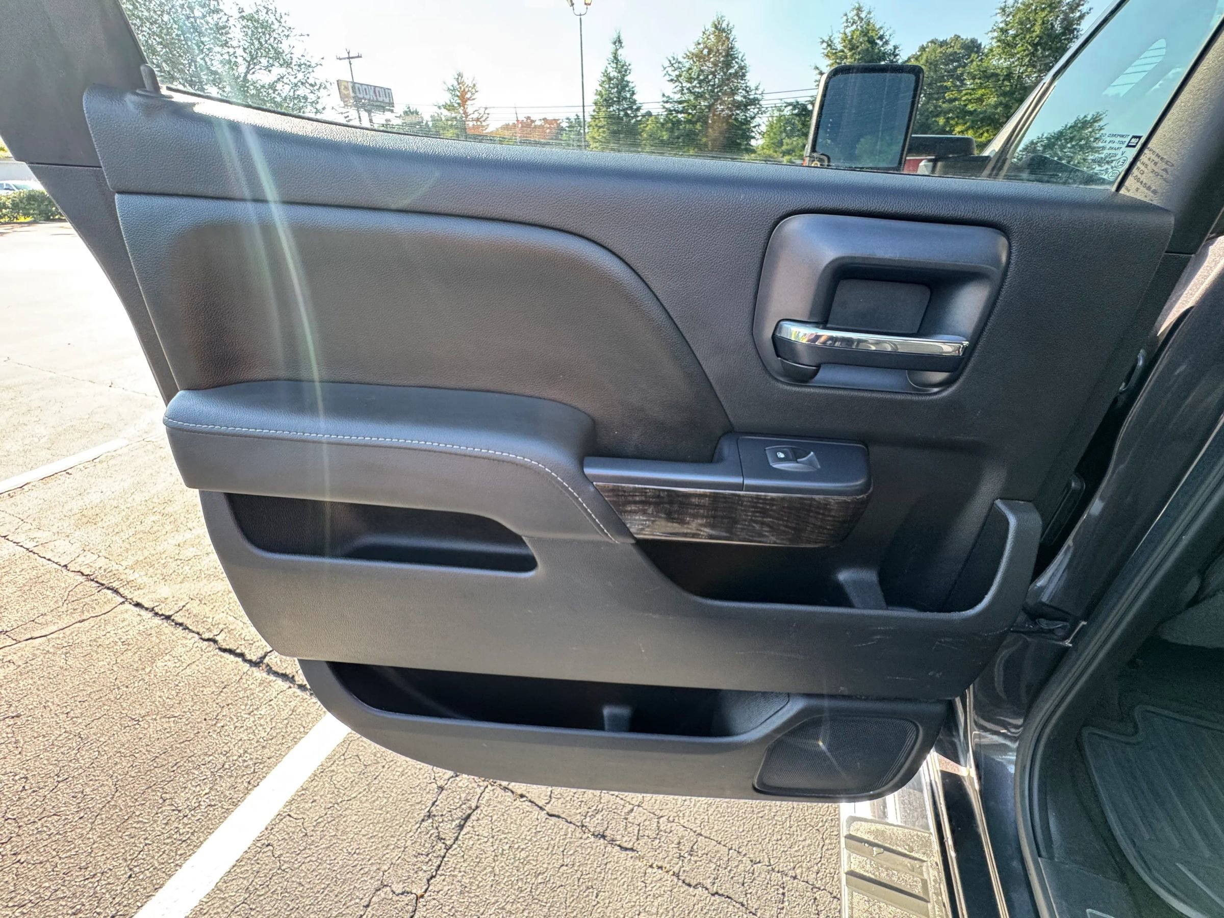 Used 2016 GMC Sierra 3500 Denali w/ Duramax Plus Package image 18