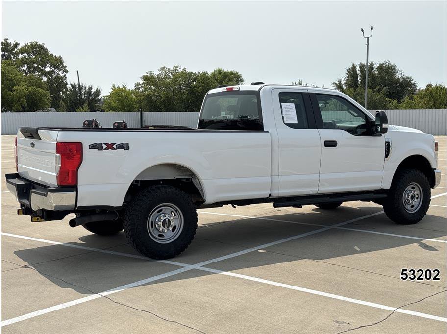 Used 2022 Ford F250 XL w/ Power Equipment Group AWD/4WD image 2
