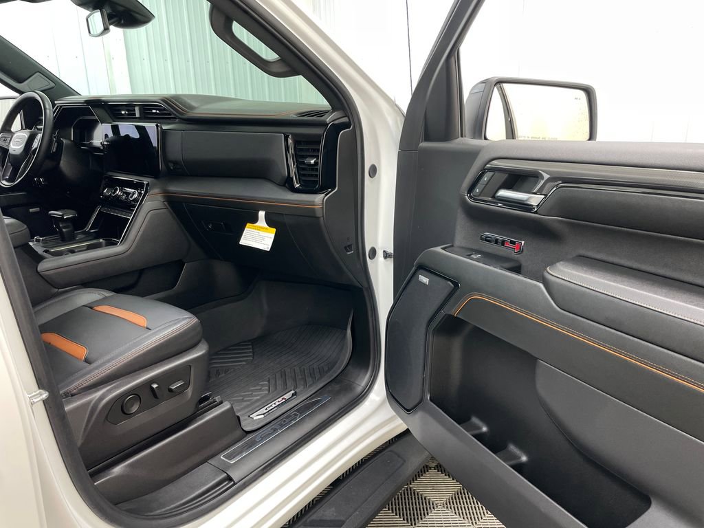 Used 2024 GMC Sierra 1500 AT4 w/ AT4 Premium Package AWD/4WD image 40