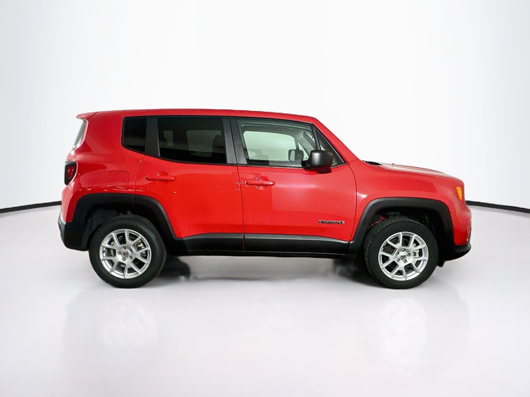 Used 2023 Jeep Renegade Latitude AWD/4WD image 10
