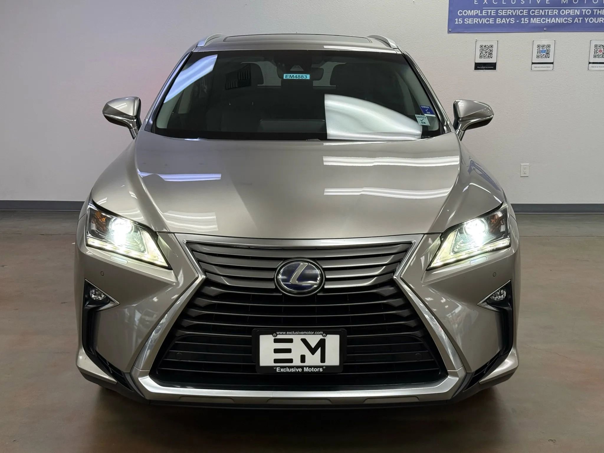 Used 2018 Lexus RX 450h AWD w/ Premium Package image 3