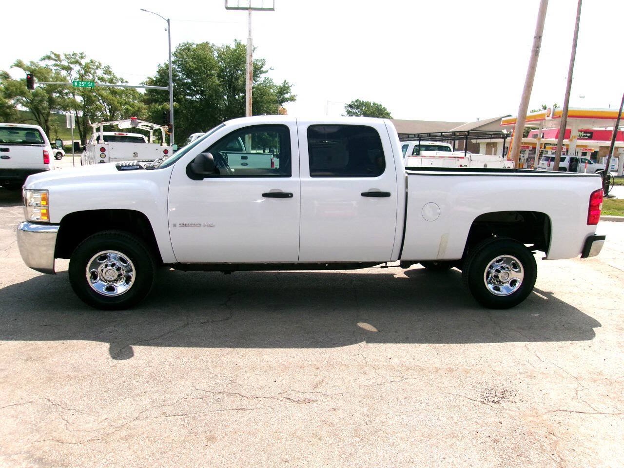 Used 2008 Chevrolet Silverado 2500 W/T AWD/4WD image 5