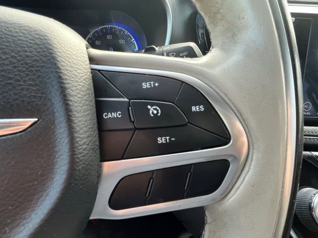 Used 2020 Chrysler Pacifica Limited image 19