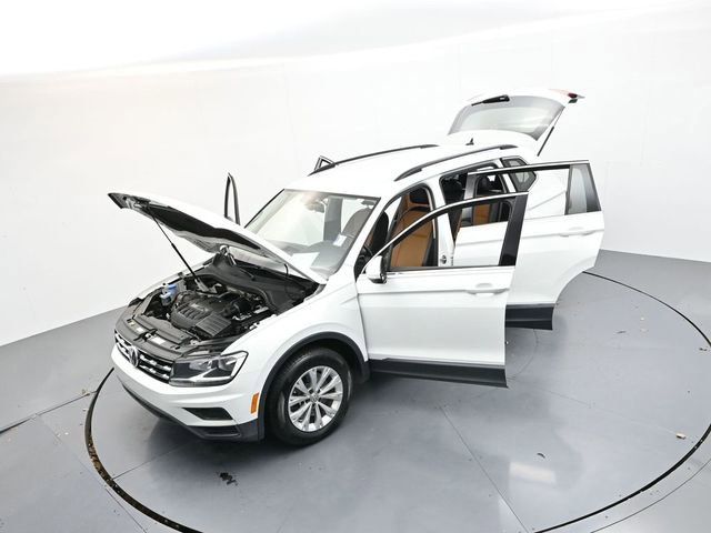 Used 2018 Volkswagen Tiguan SE image 39