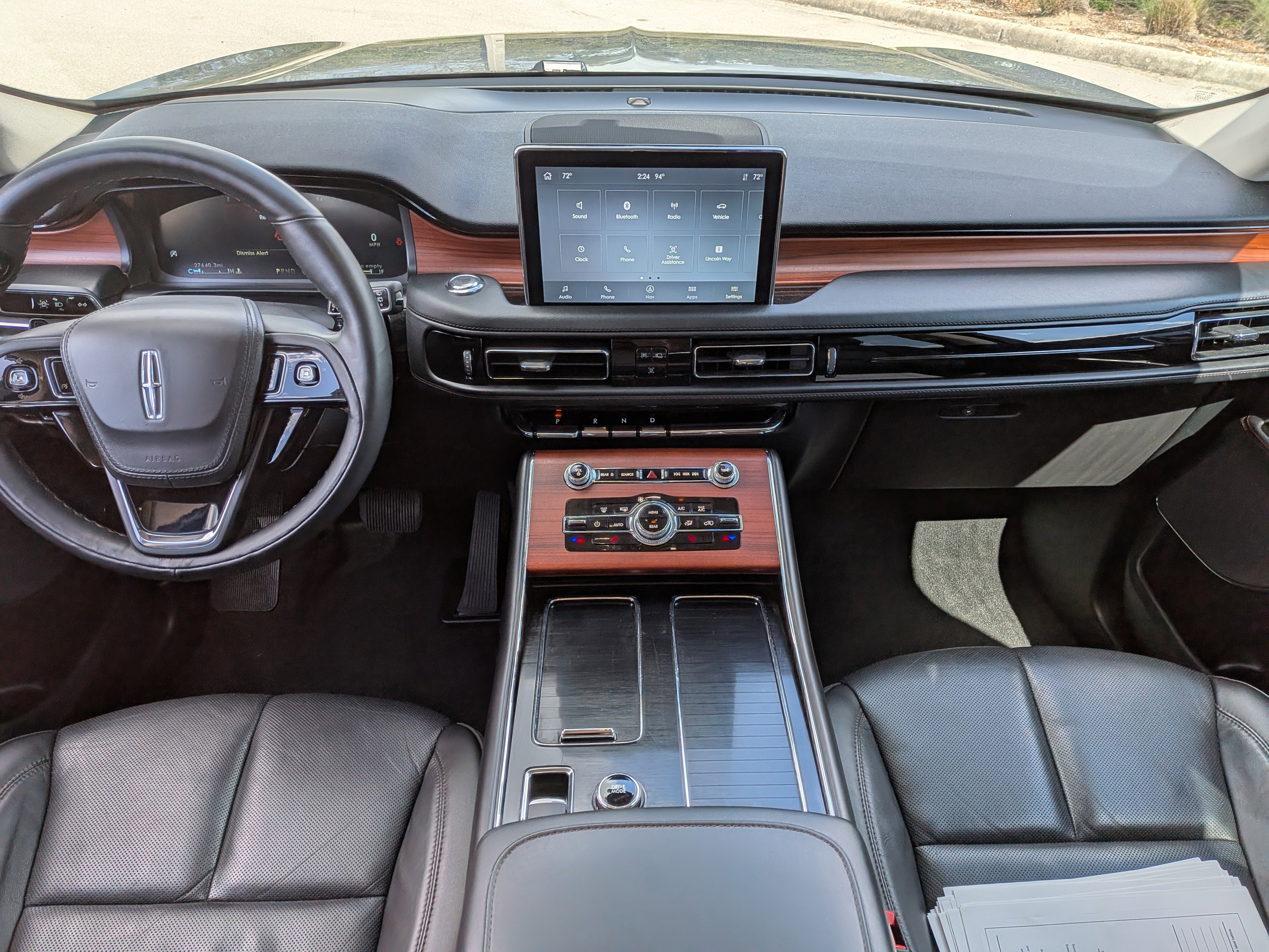 Used 2023 Lincoln Aviator Reserve image 22