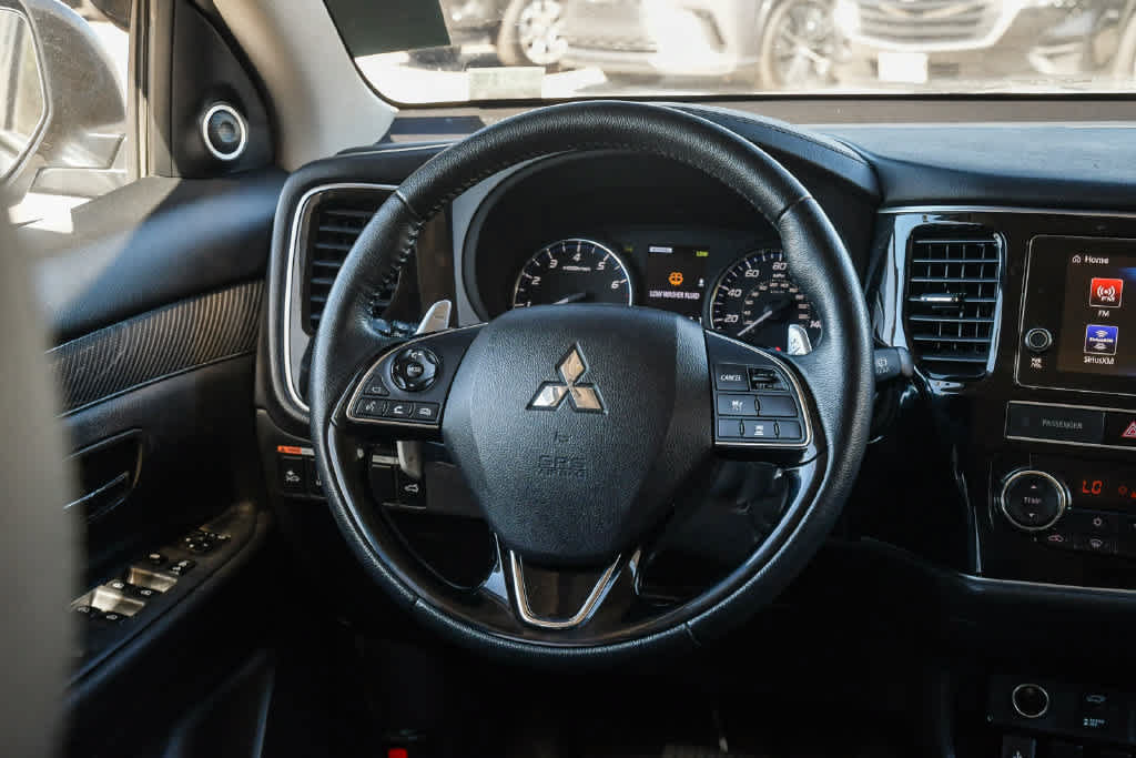 Used 2019 Mitsubishi Outlander GT AWD/4WD image 12