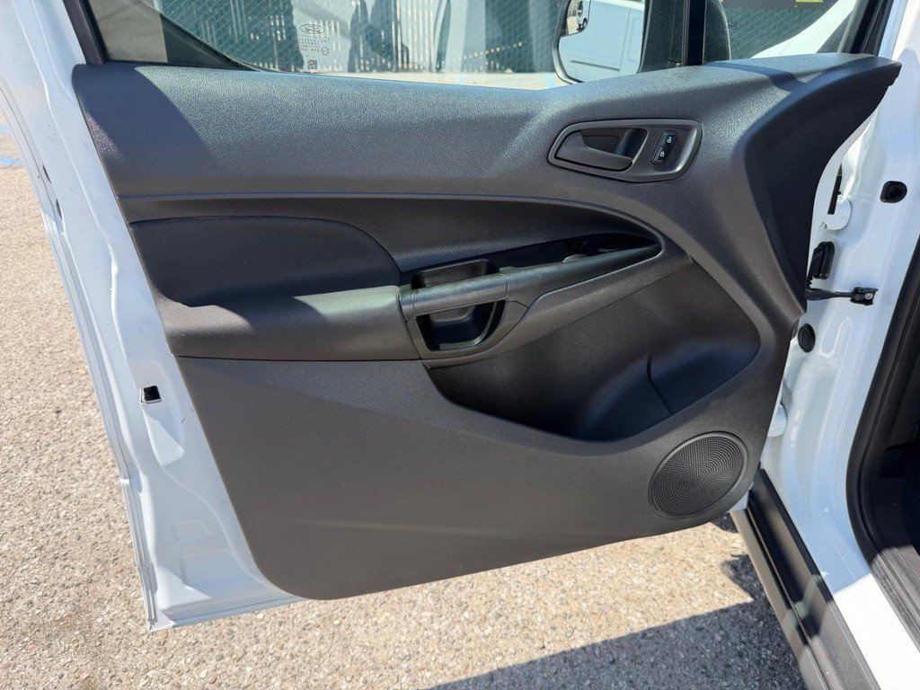 Used 2017 Ford Transit Connect XL FWD image 25
