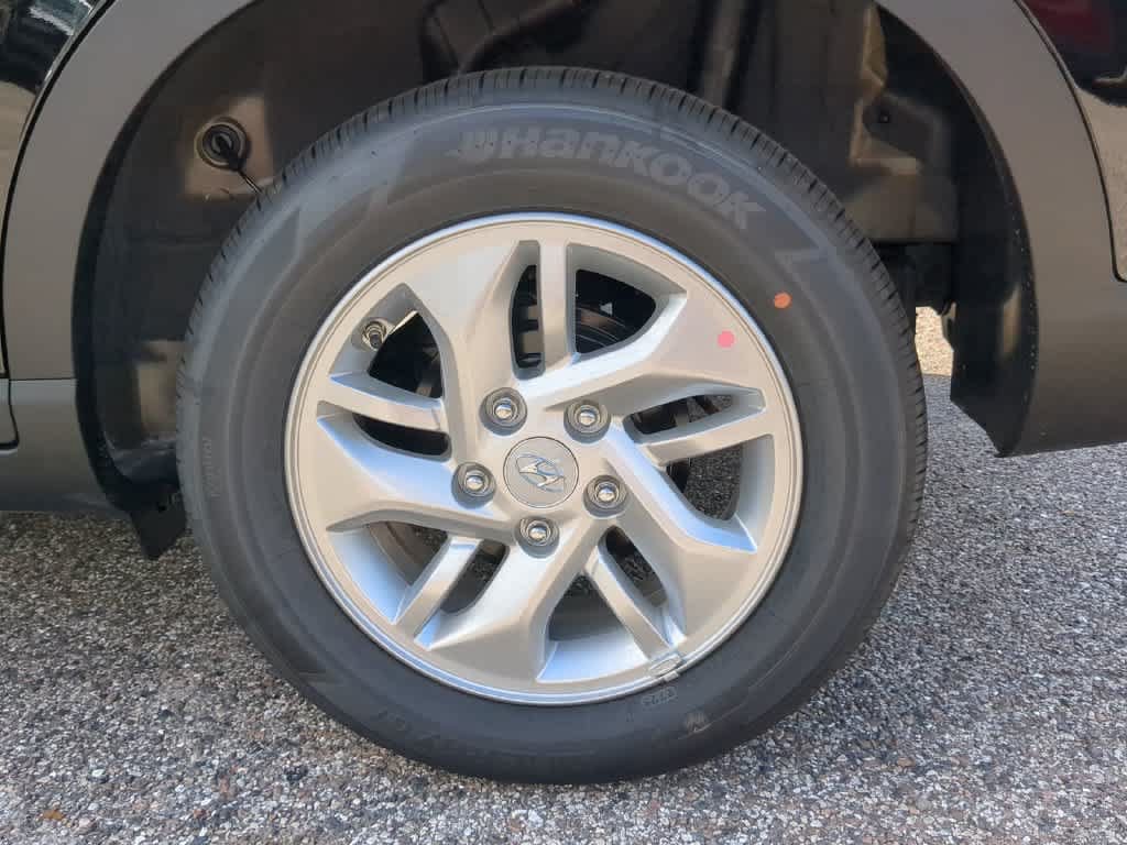 New 2026 Hyundai Venue SE FWD image 16