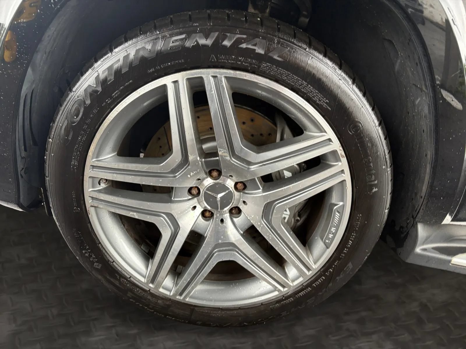 Used 2014 Mercedes-Benz GL 63 AMG 4MATIC image 36