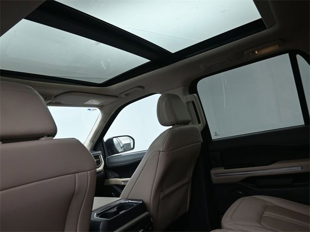 Used 2024 Ford Expedition Max Limited image 7