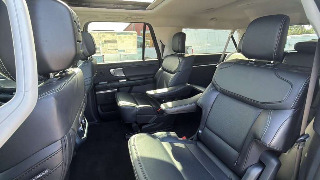 New 2027 Ford Expedition Max Platinum w/ Driver's Package RWD image 27