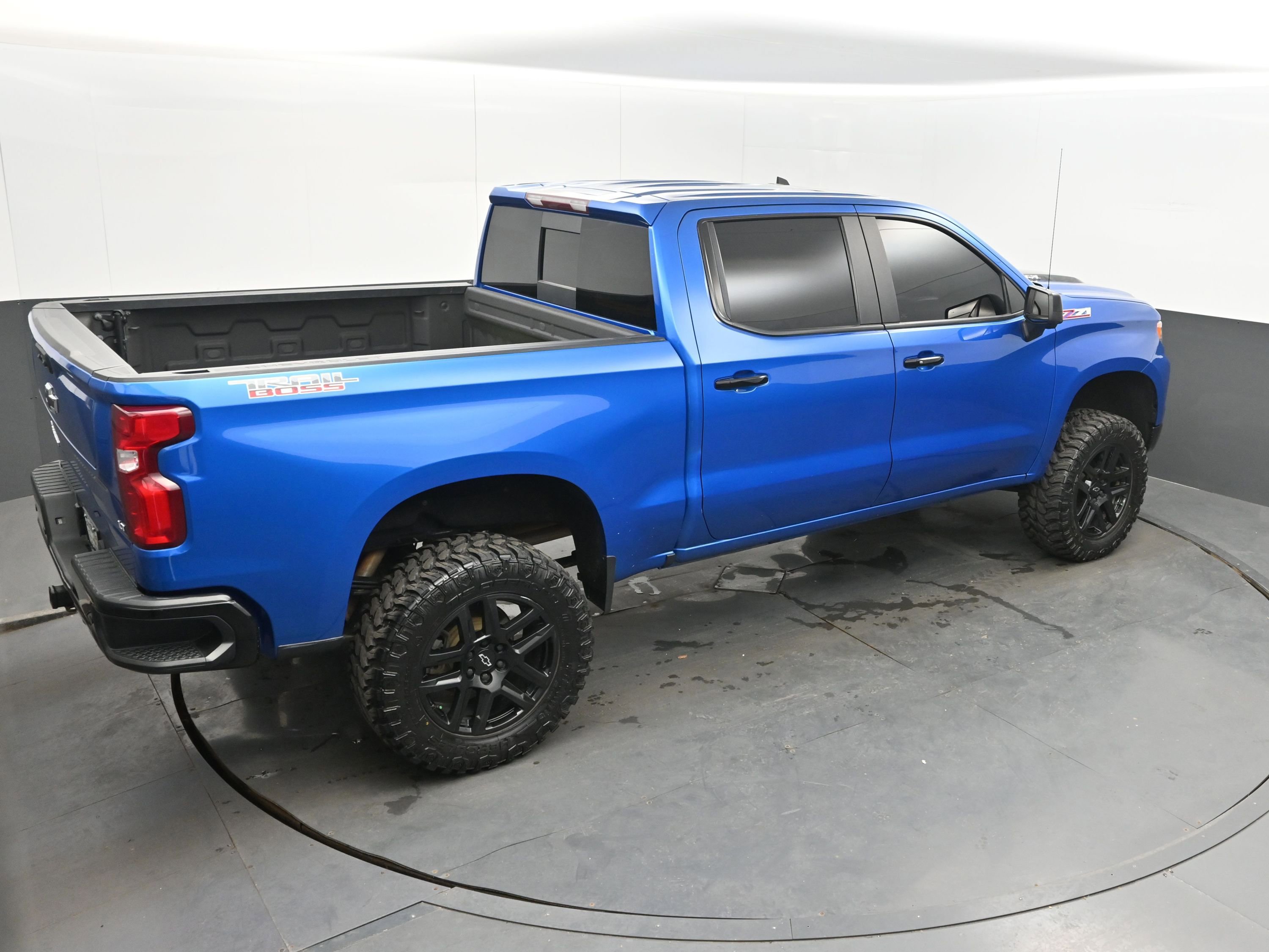Used 2022 Chevrolet Silverado 1500 LT Trail Boss w/ LT Trail Boss Premium Package image 36