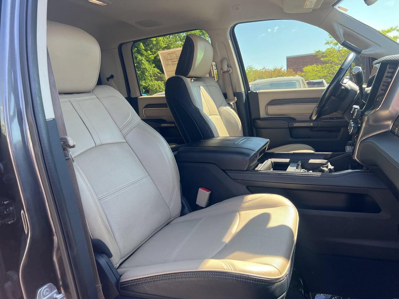 Used 2023 RAM 2500 Limited AWD/4WD image 22