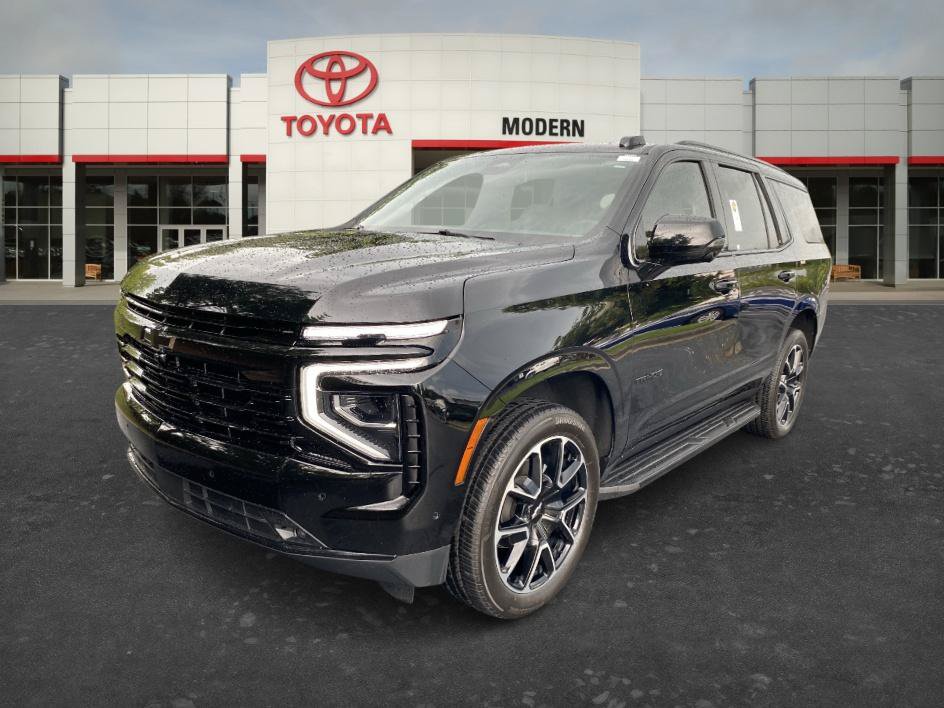 Used 2025 Chevrolet Tahoe RST w/ Comfort Package AWD/4WD image 1