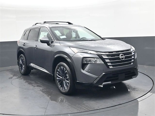 New 2026 Nissan Rogue Platinum image 2