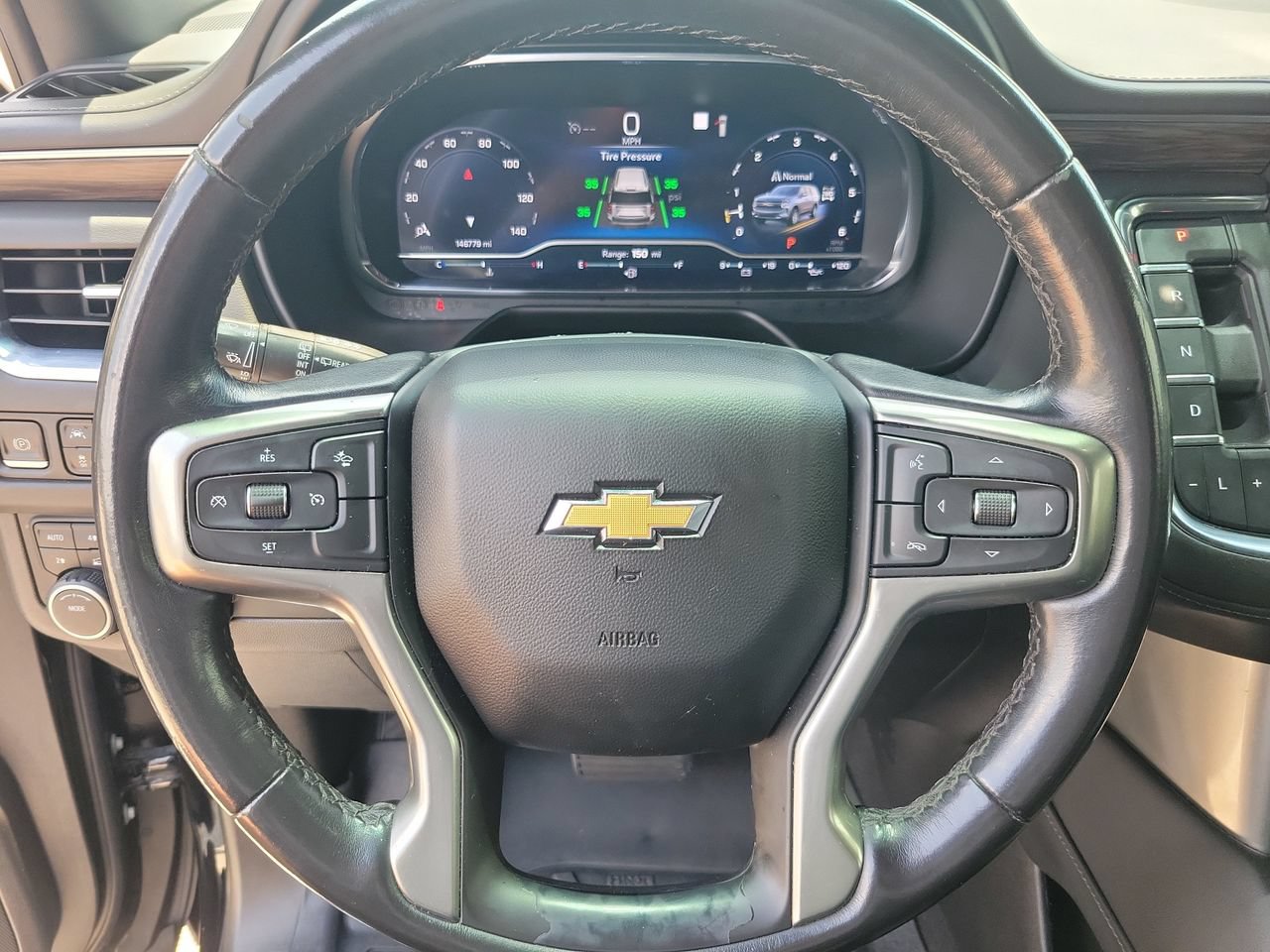 Used 2022 Chevrolet Suburban LT AWD/4WD image 19