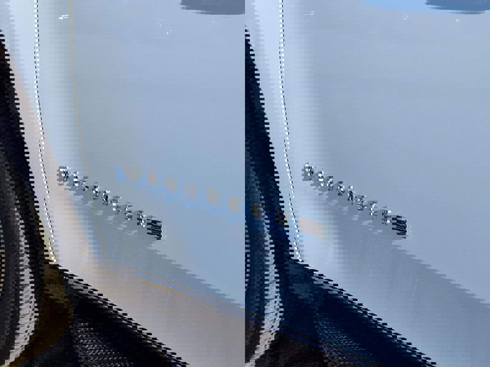 Certified 2024 Jeep Wagoneer L Series III w/ Flexible Seating Group image 28