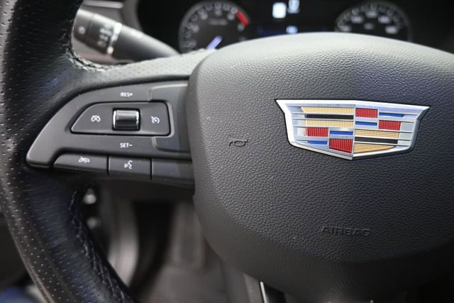 Used 2019 Cadillac XT4 Sport w/ LPO, Midnight Sport Package FWD image 15