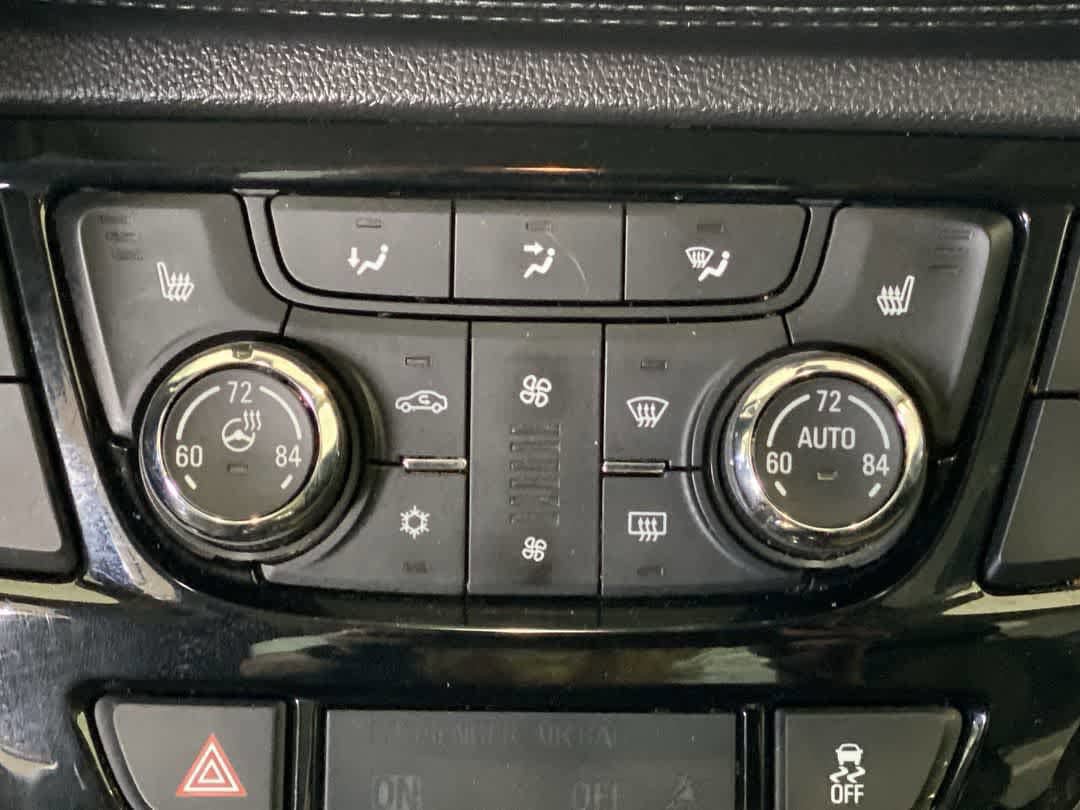 Used 2019 Buick Encore Essence AWD/4WD image 20