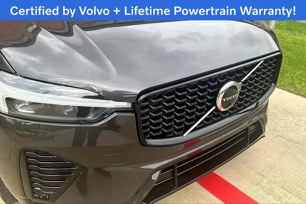 Used 2025 Volvo XC60 B5 Plus image 37