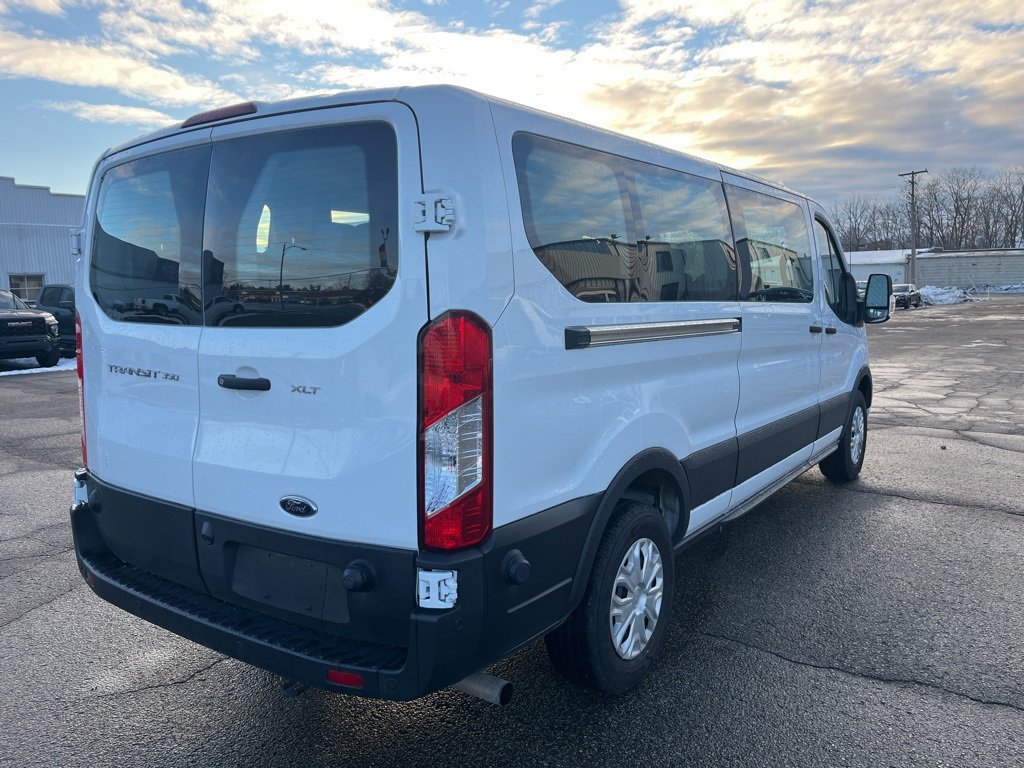 Used 2024 Ford Transit 350 XLT image 5