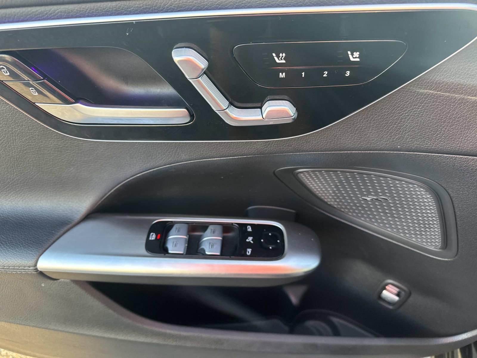 Used 2024 Mercedes-Benz C 300 Sedan image 19