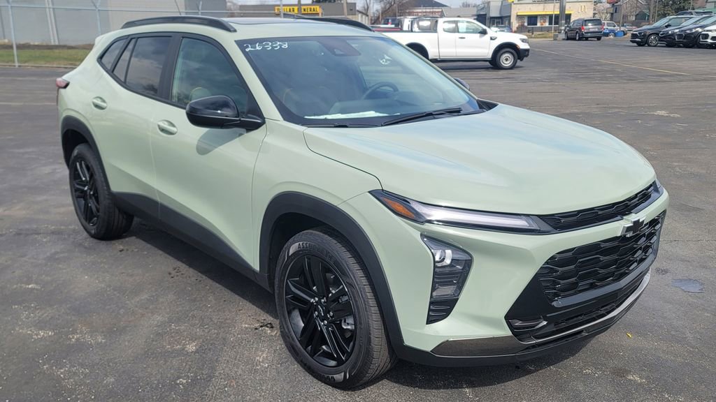 New 2026 Chevrolet Trax ACTIV w/ Sunroof Package image 2