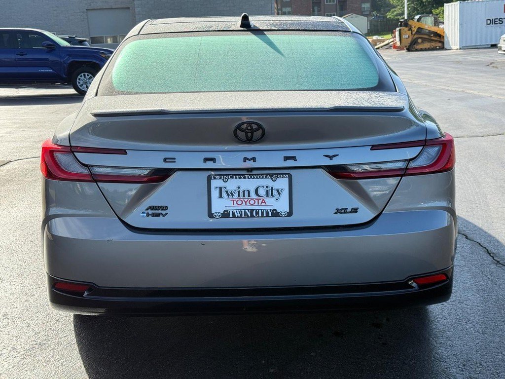 Certified 2025 Toyota Camry XLE AWD/4WD image 5