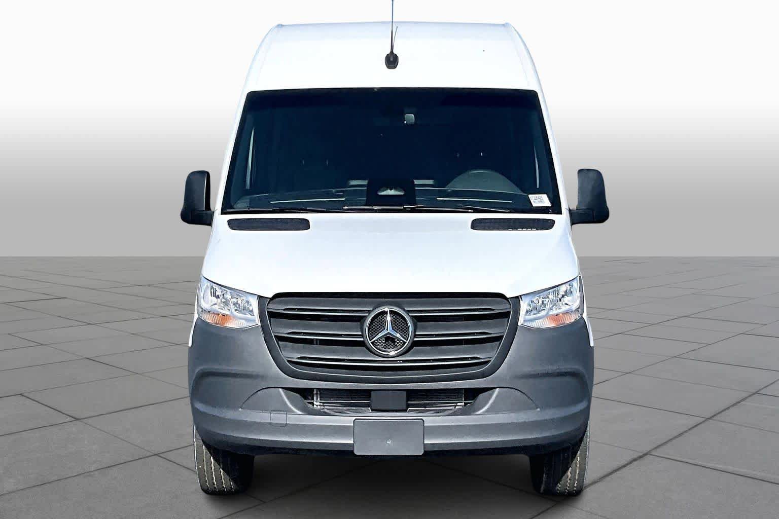 New 2025 Mercedes-Benz Sprinter 2500 image 3