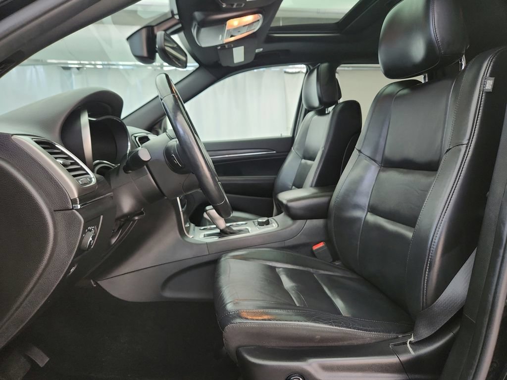 Used 2019 Jeep Grand Cherokee Limited AWD/4WD image 10